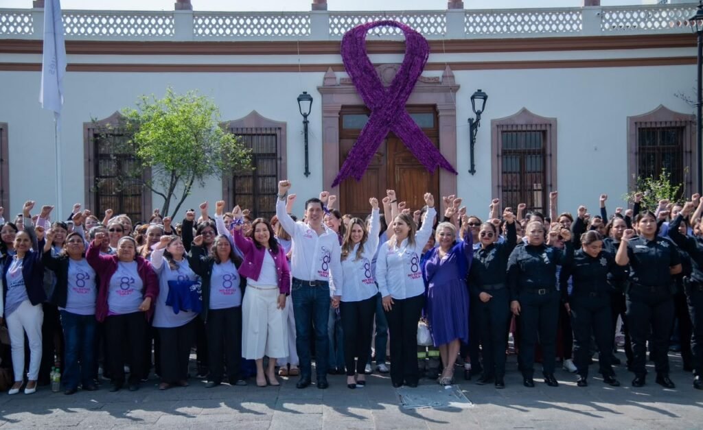 16 mil atenciones gratuitas para marquesinas